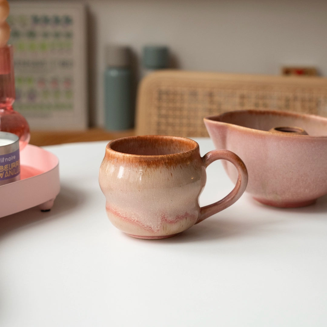 Matcha Ritüeli: Gonca Pembe Matcha Kase+Whisk Tutucu+Bambu Whisk+Büyük Kupa