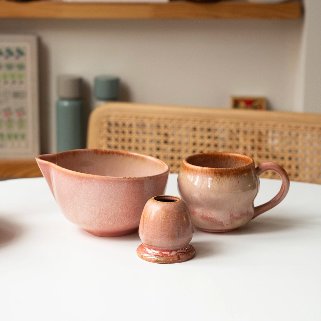 Matcha Ritüeli: Gonca Pembe Matcha Kase+Whisk Tutucu+Büyük Kupa